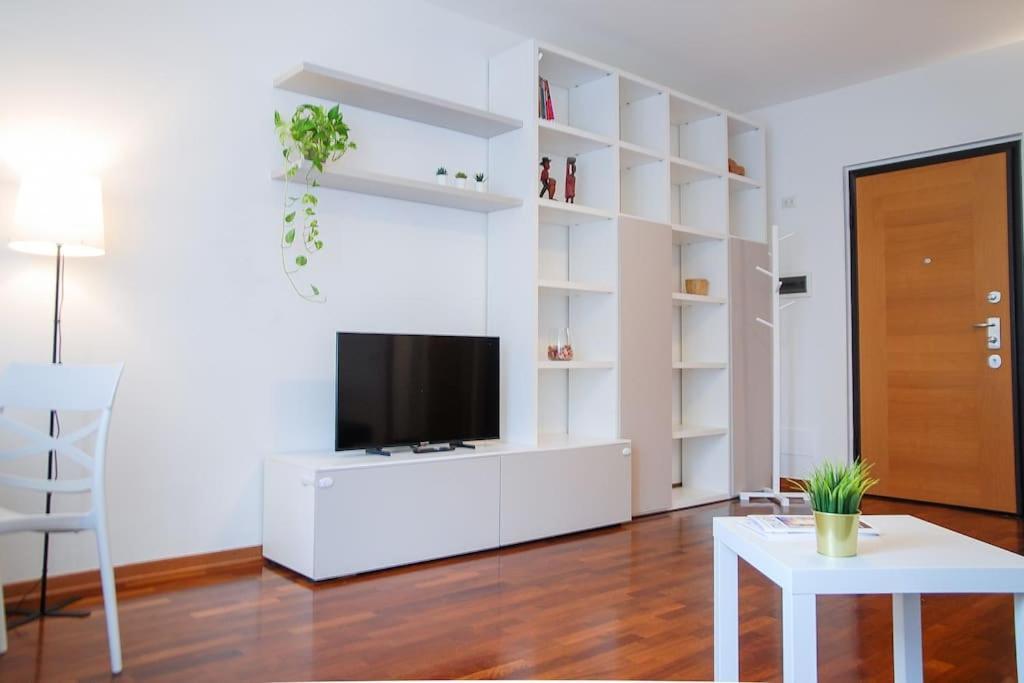 & Pet - Trilocale Promenade Santa Giulia Appartamento
